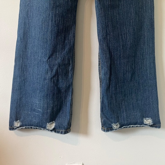 Semi-light washed blue slightly distressed jeans - Picture 7 of 7